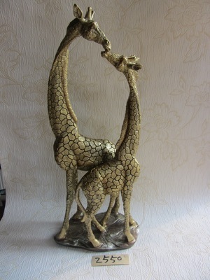 匠心獨(dú)運(yùn)，優(yōu)雅相伴 德化縣印藝印刷有限責(zé)任公司樹脂陶瓷長(zhǎng)頸鹿夫婦工藝品